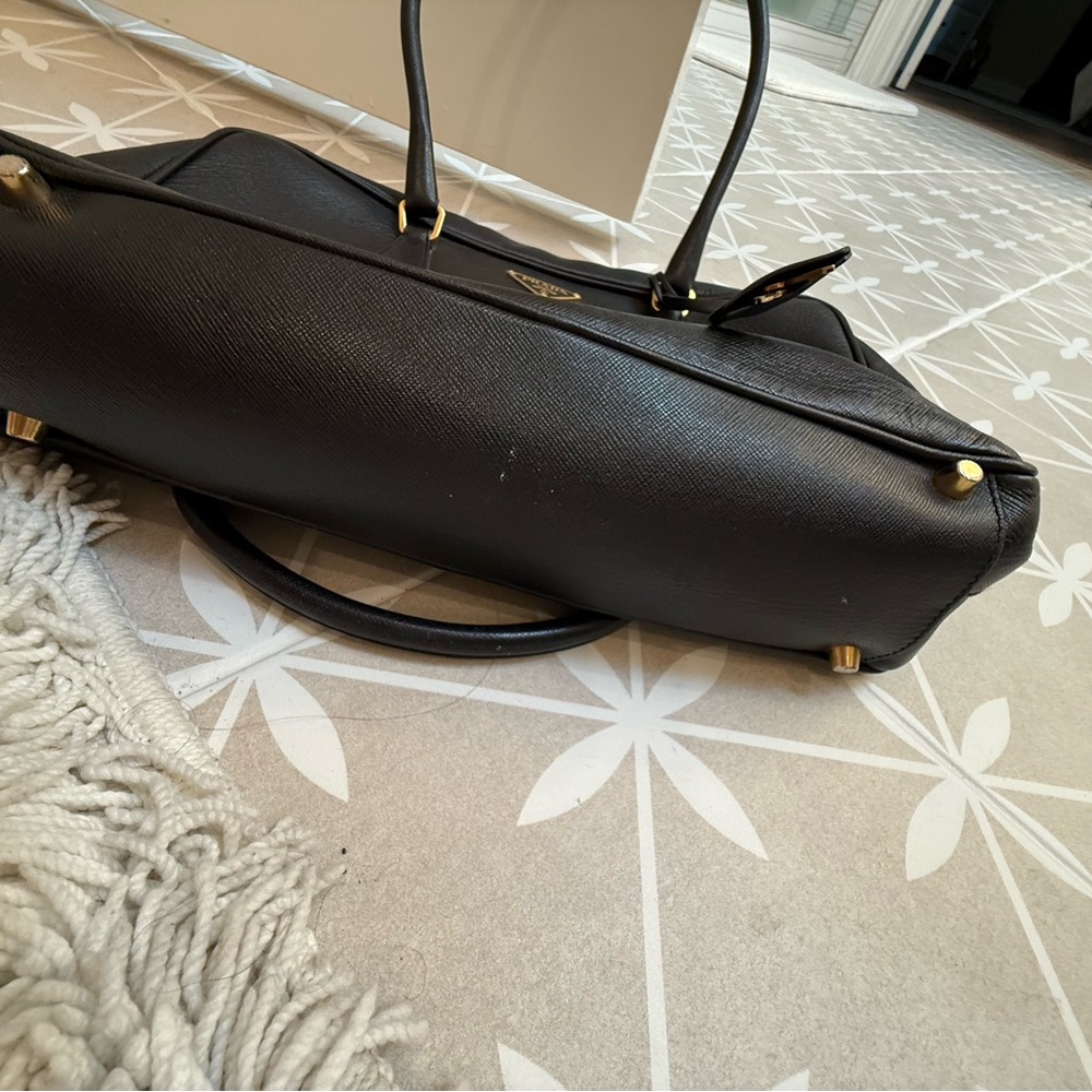 Prada Black Leather Shoulder Bag - Picture 3 of 6
